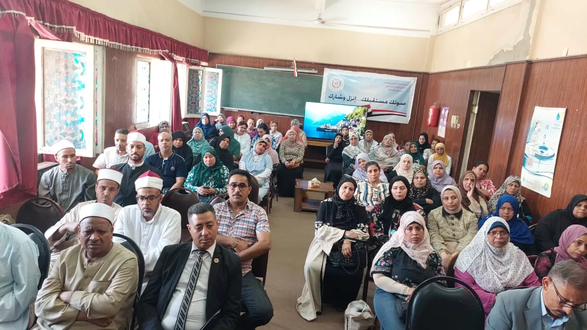 ندوة لمجمع إعلام قنا والسكة الحديد حول "السلوكيات الخاطئة مع القطارات" 53 - جريدة المساء