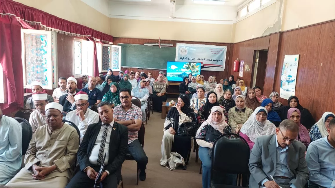 ندوة لمجمع إعلام قنا والسكة الحديد حول "السلوكيات الخاطئة مع القطارات" 57 - جريدة المساء