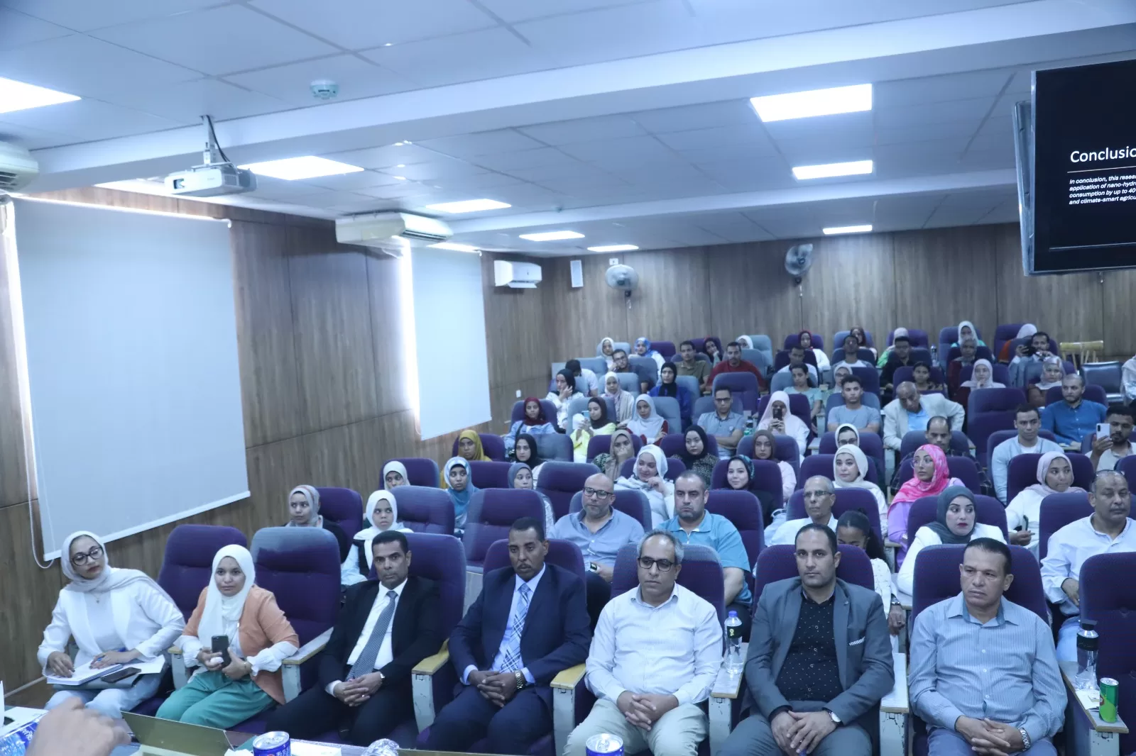 باحثة بجامعة قنا تبتكر مركبا نانويا لتقليل استهلاك مياه الري بنسبة 40% 25 - جريدة المساء