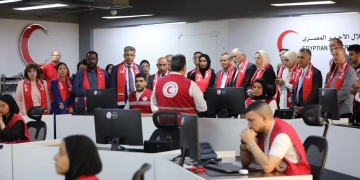 الهلال الأحمر يستعرض جهوده فى أكبر عملية إغاثية في التاريخ الحديث لدعم غزة 1 - جريدة المساء