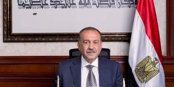 شاشات عرض بميادين أسيوط لتمكين المواطنين من متابعة افتتاح المتحف المصري الكبير 9 - جريدة المساء