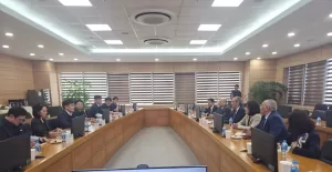 فى ختام زيارته لفيتنام .. وزير الاتصالات يبحث مع شركات عالمية الاستثمار فى مجالات التحول الرقمى وتصنيع الإلكترونيات وأشباه الموصلات 25 - جريدة المساء