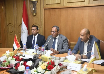 محافظ قنا يتابع جاهزية المراكز الانتخابية استعدادًا لانتخابات مجلس النواب 2025 17 - جريدة المساء