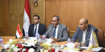 محافظ قنا يتابع جاهزية المراكز الانتخابية استعدادًا لانتخابات مجلس النواب 2025 1 - جريدة المساء