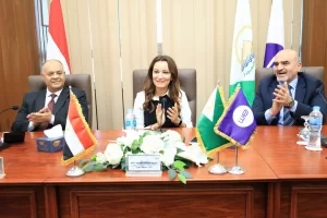 محافظة الجيزة توقع بروتوكول مع الشركة المصرية للاتصالات (We) لتقديم خدمات للمنطقة الصناعية بأبو رواش 22 - جريدة المساء محافظة الجيزة توقع بروتوكول مع الشركة المصرية للاتصالات (We) لتقديم خدمات للمنطقة الصناعية بأبو رواش 21 - جريدة المساء