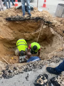 رئيس حي الهرم: إصلاح كسر خط المياه بحدائق الأهرام وعودة الخدمة 43 - جريدة المساء