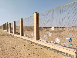 بالصور.. رفع كفاءة سور المنطقة الأثرية بالطريق السياحي استعدادًا لافتتاح المتحف المصري الكبير 55 - جريدة المساء