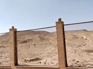 بالصور.. رفع كفاءة سور المنطقة الأثرية بالطريق السياحي استعدادًا لافتتاح المتحف المصري الكبير 53 - جريدة المساء