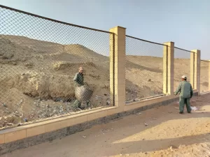 بالصور.. رفع كفاءة سور المنطقة الأثرية بالطريق السياحي استعدادًا لافتتاح المتحف المصري الكبير 45 - جريدة المساء