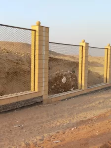 بالصور.. رفع كفاءة سور المنطقة الأثرية بالطريق السياحي استعدادًا لافتتاح المتحف المصري الكبير 63 - جريدة المساء