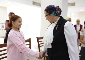 يحظى برعاية السيدة انتصار السيسي..أمل عمار تتفقد أنشطة برنامج نورة بحي الأسمرات 19 - جريدة المساء