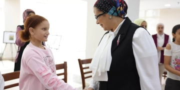 يحظى برعاية السيدة انتصار السيسي..أمل عمار تتفقد أنشطة برنامج نورة بحي الأسمرات 2 - جريدة المساء يحظى برعاية السيدة انتصار السيسي..أمل عمار تتفقد أنشطة برنامج نورة بحي الأسمرات 1 - جريدة المساء