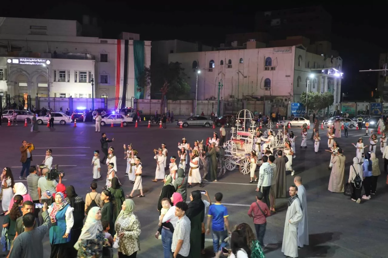 محافظ المنيا يفتتح ميدان النيل بعد تطوير شامل وتركيب شاشة عملاقة لبث فعاليات المتحف المصري الكبير 53 - جريدة المساء