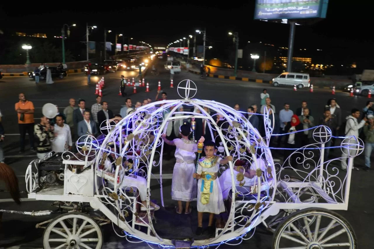 محافظ المنيا يفتتح ميدان النيل بعد تطوير شامل وتركيب شاشة عملاقة لبث فعاليات المتحف المصري الكبير 57 - جريدة المساء