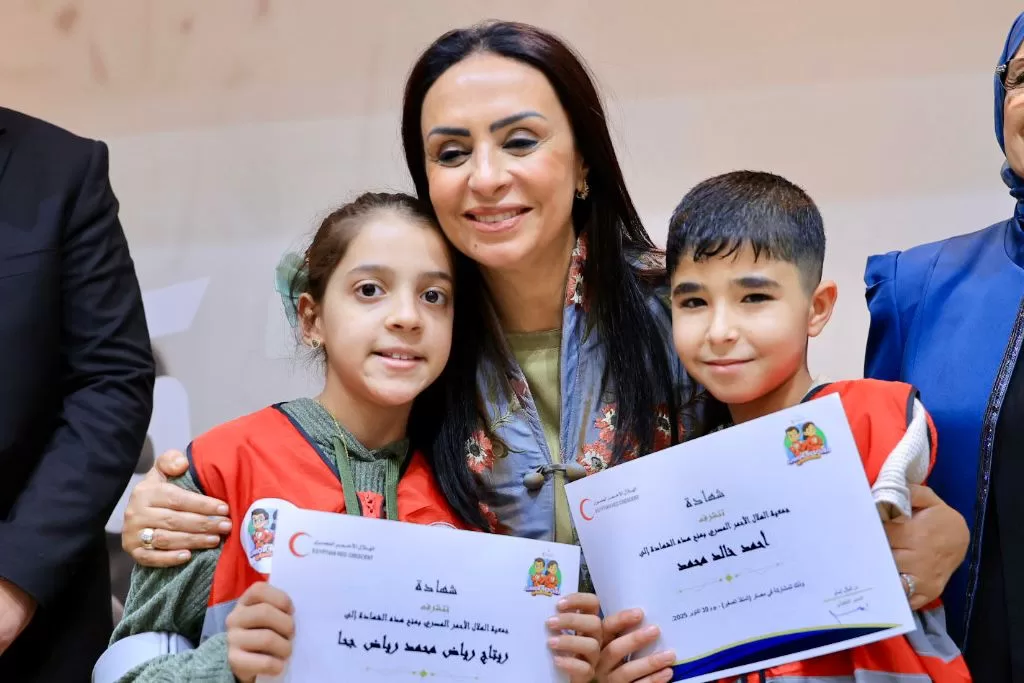وزيرة التضامن تكرم أطفال فلسطين بعد اجتيازهم دورة "المنقذ الصغير" 23 - جريدة المساء