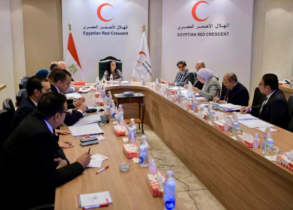 الهلال الأحمر المصري يستعرض خططه الإغاثية والتنموية داخل المحافظات 19 - جريدة المساء