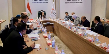 الهلال الأحمر المصري يستعرض خططه الإغاثية والتنموية داخل المحافظات 1 - جريدة المساء
