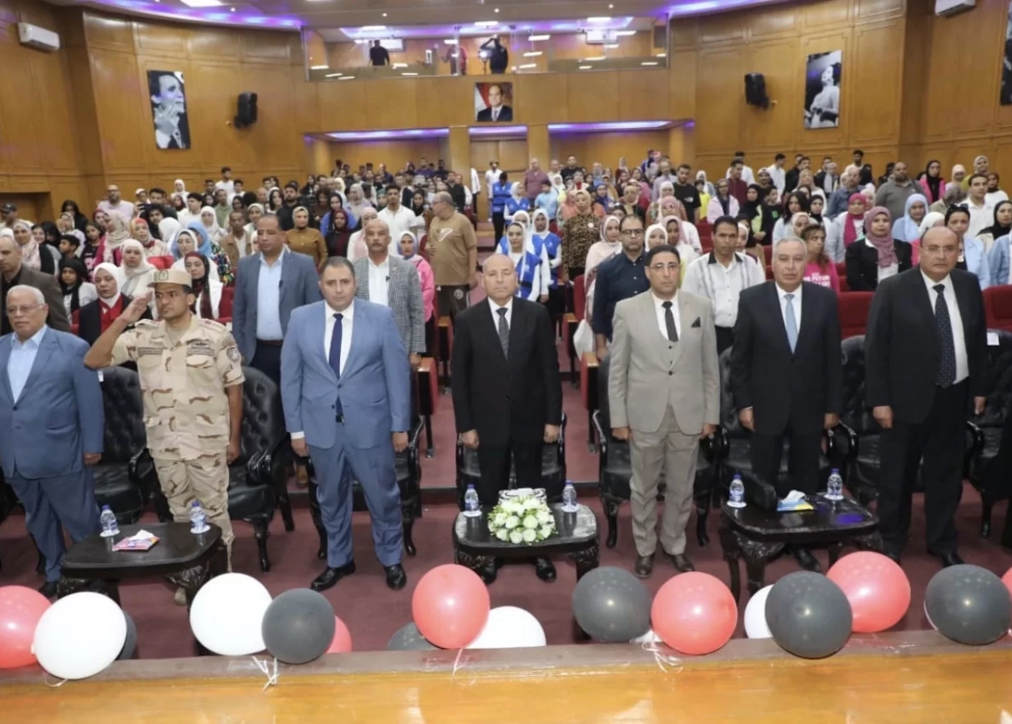 محافظ القاهرة فى احتفالية الشباب والرياضة بنصر أكتوبر المجيد 18 - جريدة المساء Screenshot