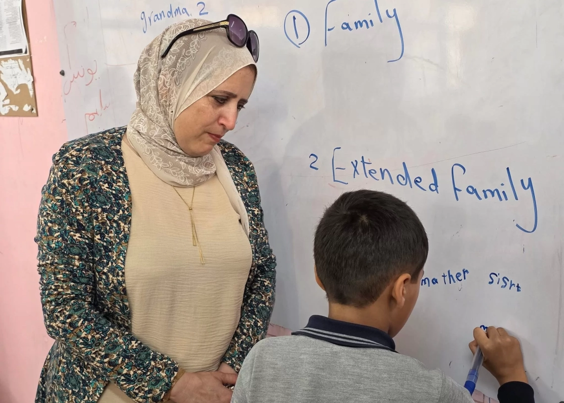 مديرة تعليم الشروق تتابع انتظام الدراسة بمدرسة الشهيد ياسر جنينة 18 - جريدة المساء