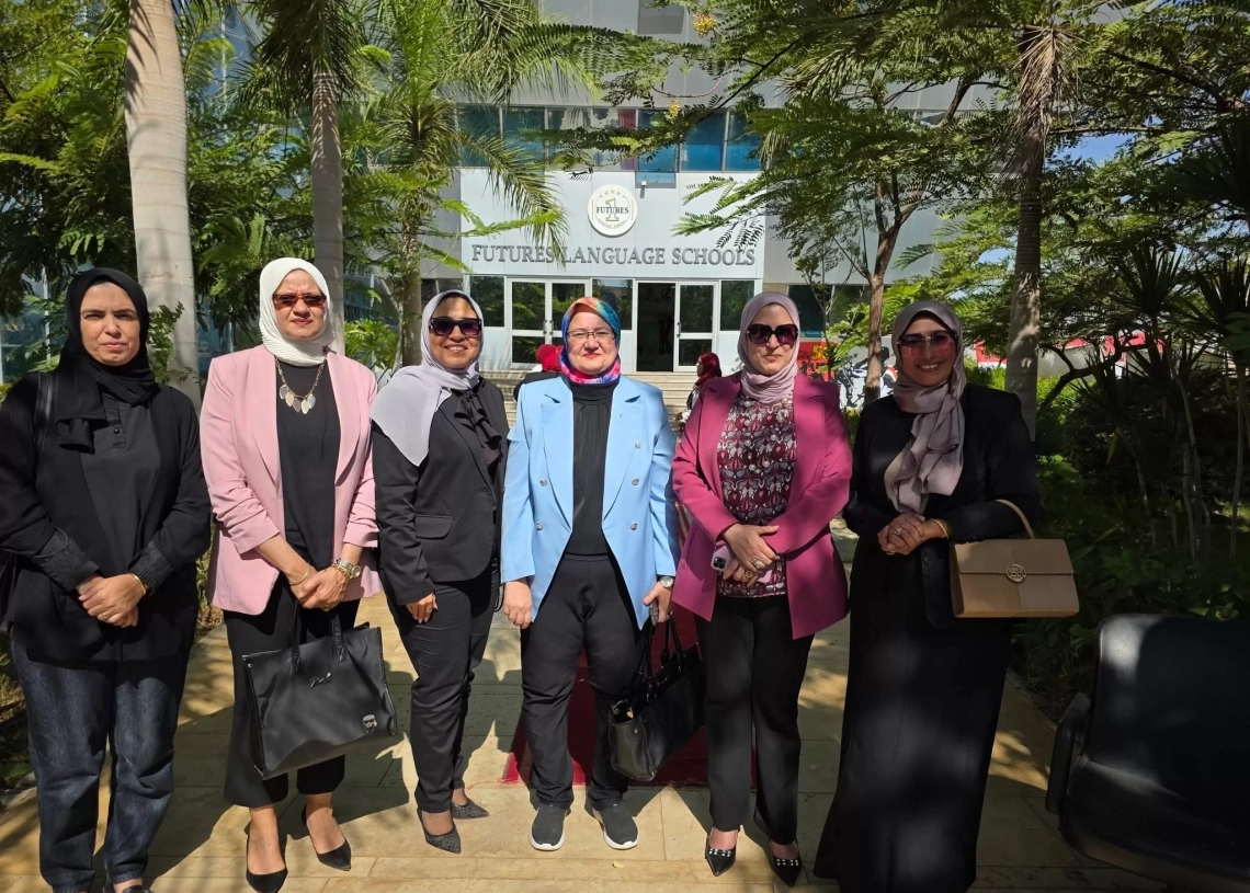 وفد من وزارة التعليم يشارك مدارس الشروق احتفالات أكتوبر المجيد 43 - جريدة المساء