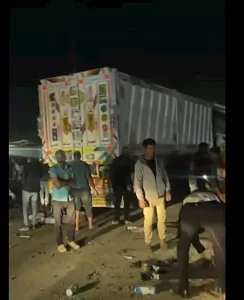 الوجع مستمر.. أقارب ضحيتين من فاجعة طريق السويس يصلون لاستلام الجثامين 32 - جريدة المساء