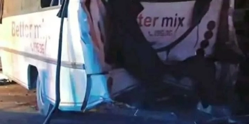 الوجع مستمر.. أقارب ضحيتين من فاجعة طريق السويس يصلون لاستلام الجثامين 1 - جريدة المساء