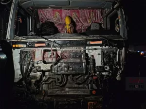 الوجع مستمر.. أقارب ضحيتين من فاجعة طريق السويس يصلون لاستلام الجثامين 26 - جريدة المساء