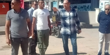 متابعة ميدانية لأعمال رفع كفاءة وتطوير الطرق بمدينة الشروق 1 - جريدة المساء