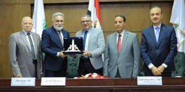 "أكتوبر جيل عبر وجيل يكمل المشوار"..ندوة بتجارة عين شمس 1 - جريدة المساء