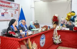 أول رسالة ماجستير بقسم الترجمة الفورية بكلية الآداب جامعة القناة 21 - جريدة المساء أول رسالة ماجستير بقسم الترجمة الفورية بكلية الآداب جامعة القناة 20 - جريدة المساء