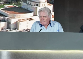 حسين فهمي يؤكد: البوستر الرسمي لمهرجان القاهرة بالدور ٤٦ يطلق خلال يومين 15 - جريدة المساء