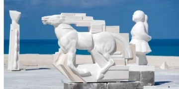 سمبوزيوم مصر الدولي للنحت يزين العلمين الجديدة بمعرض فني مفتوح 1 - جريدة المساء