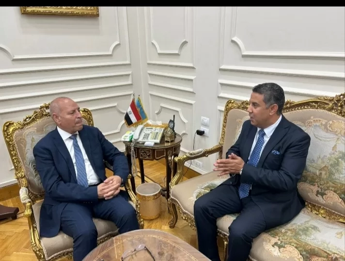 فوزي اثناءلقاءه بمحافظ القاهرة.. سابذل أقصى جهد من أجل شباب العاصمة 19 - جريدة المساء