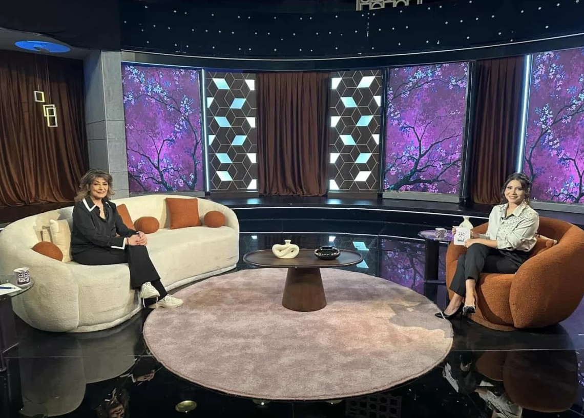 سماح أنور : لن اعمل مع كاملة أبوذكري مرة أخري .. ولم أحلق شعري في "الصندوق" 18 - جريدة المساء سماح أنور : لن اعمل مع كاملة أبوذكري مرة أخري .. ولم أحلق شعري في "الصندوق" 17 - جريدة المساء