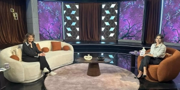 سماح أنور : لن اعمل مع كاملة أبوذكري مرة أخري .. ولم أحلق شعري في "الصندوق" 2 - جريدة المساء سماح أنور : لن اعمل مع كاملة أبوذكري مرة أخري .. ولم أحلق شعري في "الصندوق" 1 - جريدة المساء