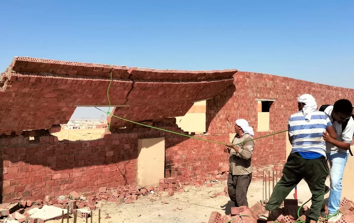 حملات مكبرة لإزالة ورفع الإشغالات بمدينة الشروق ضمن خطة تحسين المظهر الحضارى 19 - جريدة المساء