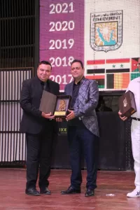 الفائز بالمركز الأول المغربى ابراهيم بركات: الجائزة شرف كبير .. واستعد لغنوة عن مصر 22 - جريدة المساء الفائز بالمركز الأول المغربى ابراهيم بركات: الجائزة شرف كبير .. واستعد لغنوة عن مصر 21 - جريدة المساء