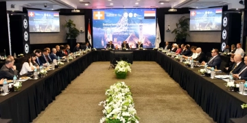 الرئيس التنفيذي للهيئة العامة للاستثمار والمناطق الحرة يدعو للتوسع في عقد الشراكات بين المناطق الحرة حول العالم 2 - جريدة المساء الرئيس التنفيذي للهيئة العامة للاستثمار والمناطق الحرة يدعو للتوسع في عقد الشراكات بين المناطق الحرة حول العالم 1 - جريدة المساء