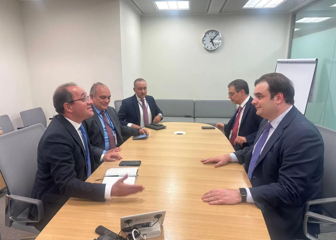 وزير المالية يلتقى نظيره اليوناني بواشنطن ،لبحث تعزيز التعاون المشترك 20 - جريدة المساء وزير المالية يلتقى نظيره اليوناني بواشنطن ،لبحث تعزيز التعاون المشترك 19 - جريدة المساء