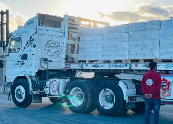 الهلال الأحمر المصرى مستمر فى إدخال المساعدات لأهل غزة