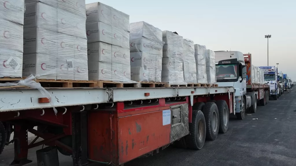 الدفع بـ 7500 طن مساعدات إنسانية وبترولية للقطاع عبر كرم أبو سالم 25 - جريدة المساء الدفع بـ 7500 طن مساعدات إنسانية وبترولية للقطاع عبر كرم أبو سالم 24 - جريدة المساء