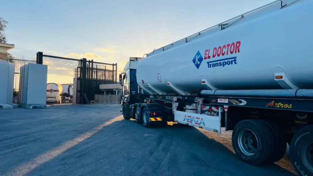 الدفع بأكثر من 400 شاحنة تحمل 9700 طن مساعدات إنسانية وبترولية إلى غزة 25 - جريدة المساء