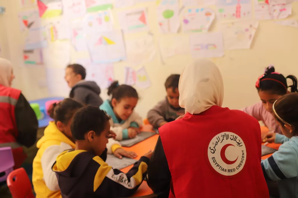 مصر أول من استجاب.. الهلال الأحمر يطلق أول قافلة مساعدات لغزة 20 - جريدة المساء مصر أول من استجاب.. الهلال الأحمر يطلق أول قافلة مساعدات لغزة 19 - جريدة المساء