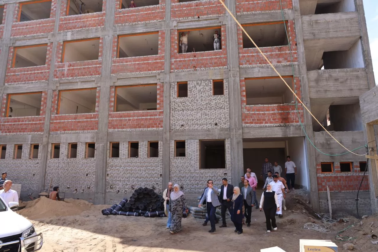 باستثمارات 18 مليون جنيه.. محافظ المنوفية يتفقد أعمال إنشاء جناح جديد وصيانة المبني القديم بمدرسة السكرية للتعليم الأساسي بشبين الكوم 20 - جريدة المساء باستثمارات 18 مليون جنيه.. محافظ المنوفية يتفقد أعمال إنشاء جناح جديد وصيانة المبني القديم بمدرسة السكرية للتعليم الأساسي بشبين الكوم 19 - جريدة المساء