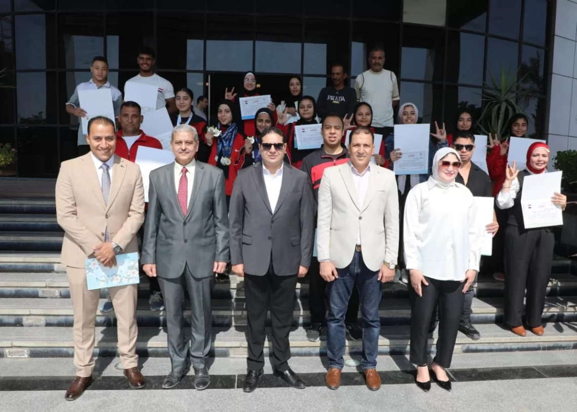 نائب المحافظ يُكرّم لاعبي ولاعبات بني سويف الدوليين الحاصلين على ميداليات مختلفة 19 - جريدة المساء