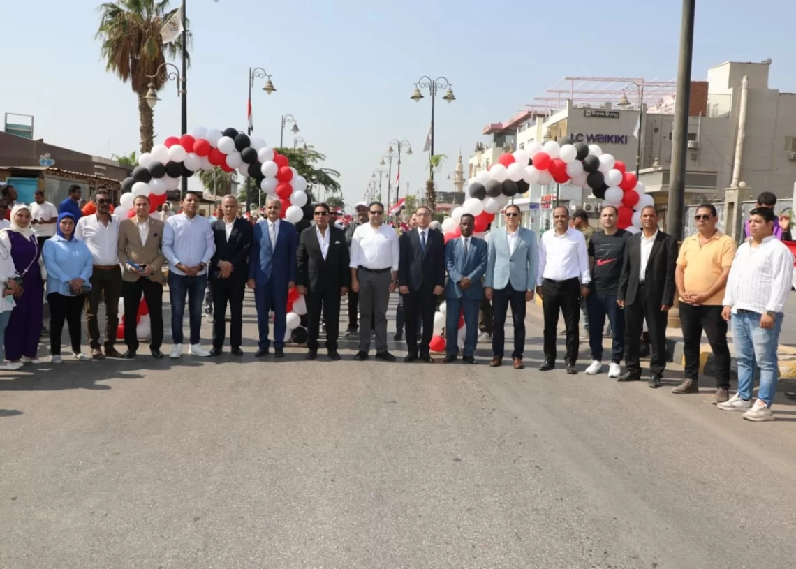 نائب محافظ بني سويف يُطلق إشارة بدء ماراثون الدراجات ومسيرة المشي ضمن فعاليات مهرجان النباتات الطبية والعطرية في نسخته الرابعة 17 - جريدة المساء