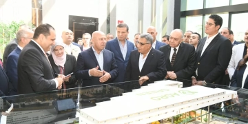 زيارة نائب رئيس مجلس الوزراء للمنطقة الصناعية ومحافظ الدقهلية فى زيارة لجمصه لافتتاح عدد من المصانع و ولقاء المستثمرين لحل مشاكلهم " . 2 - جريدة المساء زيارة نائب رئيس مجلس الوزراء للمنطقة الصناعية ومحافظ الدقهلية فى زيارة لجمصه لافتتاح عدد من المصانع و ولقاء المستثمرين لحل مشاكلهم " . 1 - جريدة المساء