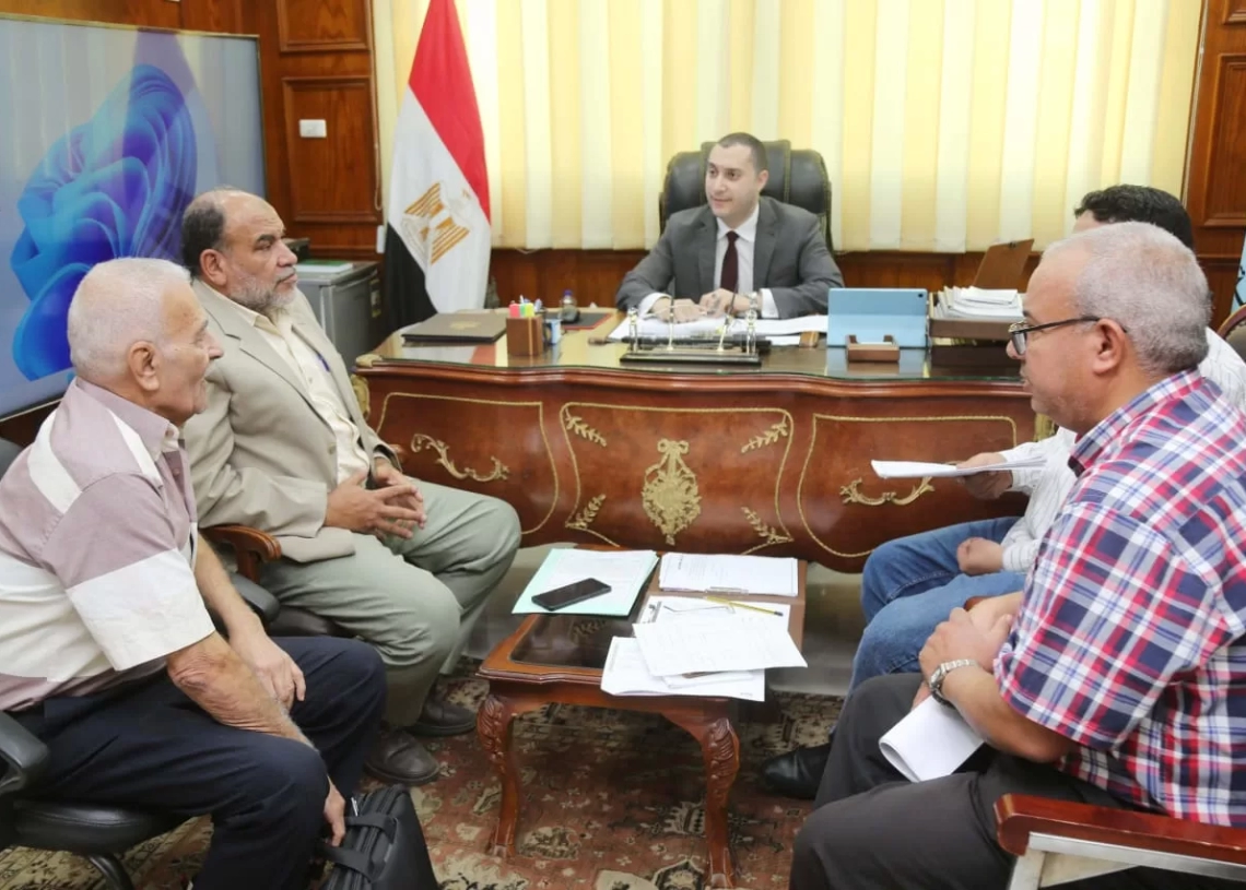 محافظ كفرالشيخ يوجّه ببحث عدد من طلبات وشكاوى المواطنين 18 - جريدة المساء