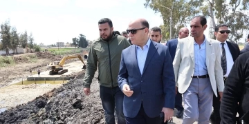 محافظ كفرالشيخ يوجّه بتغيير عدد من خطوط مياه الشرب بالرياض إلى بلاستيك بطول 5000 متر 2 - جريدة المساء محافظ كفرالشيخ يوجّه بتغيير عدد من خطوط مياه الشرب بالرياض إلى بلاستيك بطول 5000 متر 1 - جريدة المساء