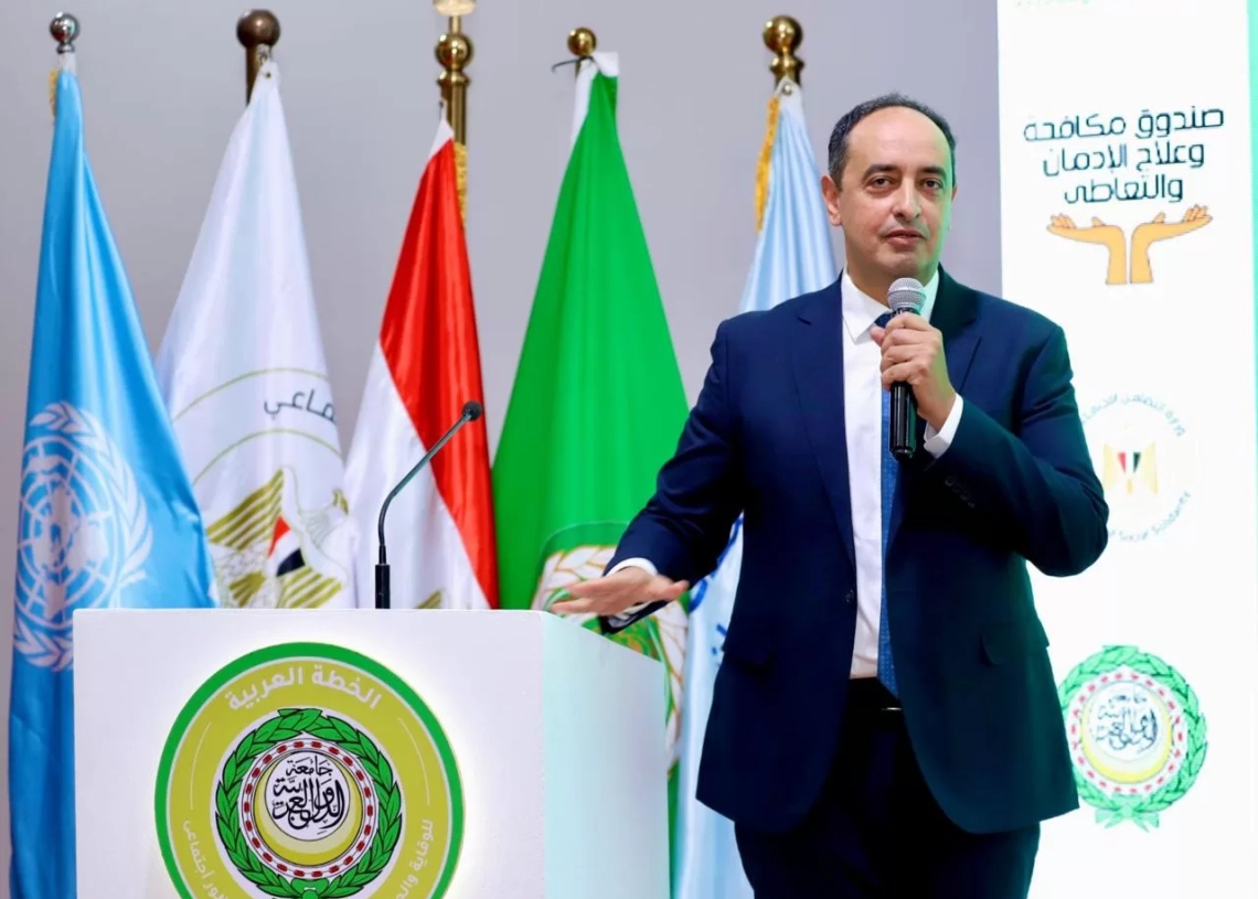 د. عمرو عثمان